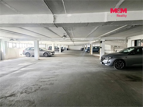 Prodej parkovacího místa, 12 m² 2