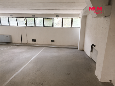 Prodej parkovacího místa, 12 m² - 0