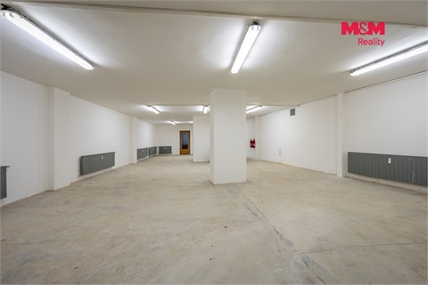 Prodej obchodních prostor, 152 m² 2