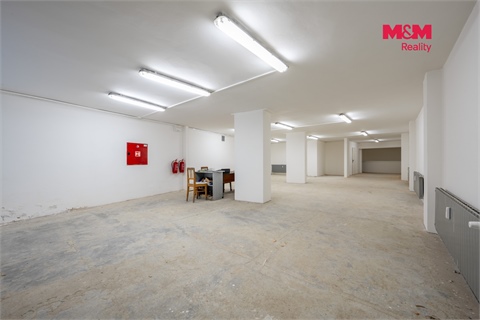 Prodej obchodních prostor, 152 m² 4