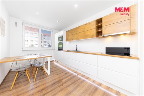 Prodej bytu 3+1, 79 m² - 2