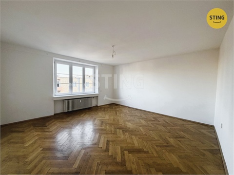 Pronájem bytu 1kk, 43 m² - 0