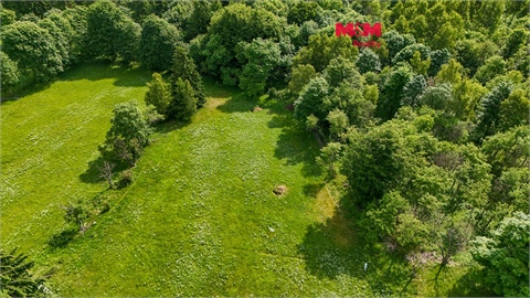 Prodej stavebního pozemku, 2 450 m² 0