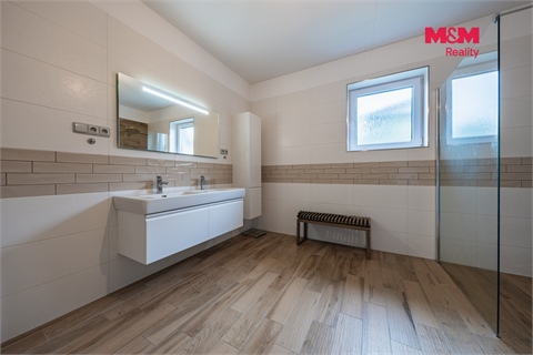Prodej rodinného domu, 125 m² - 12