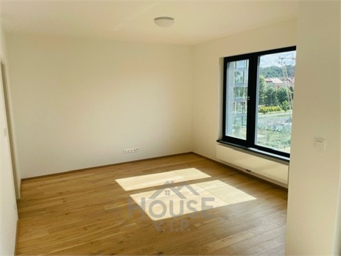 Pronájem bytu 2kk, 59 m² - 2