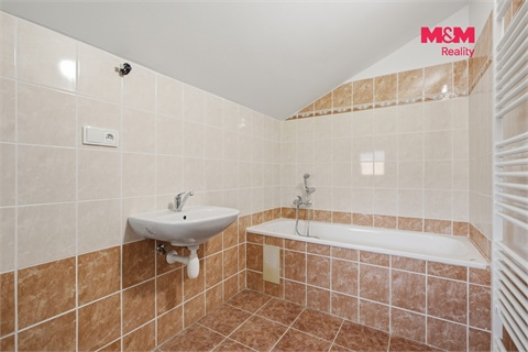 Prodej rodinného domu, 122 m² - 26