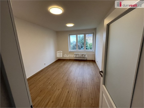 Pronájem bytu 2+1, 64 m² 0