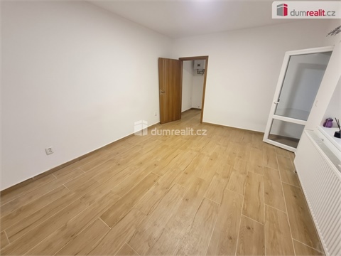 Pronájem bytu 2kk, 39 m² - 2