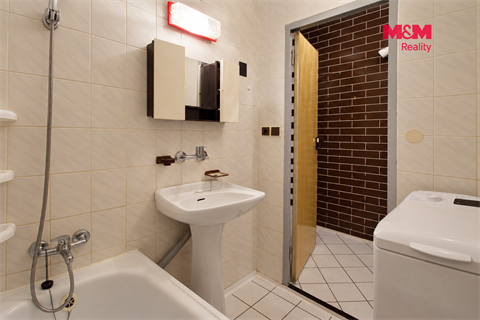 Prodej bytu 1+1, 42 m² - 8