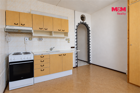 Prodej bytu 1+1, 42 m² - 2