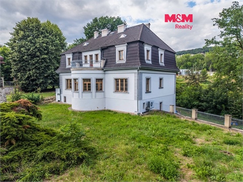 Prodej rodinného domu, 284 m² 0