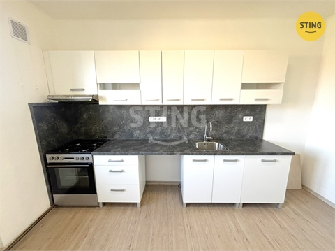 Pronájem bytu 3+1, 80 m² - 0