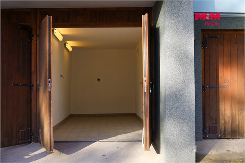 Pronájem garáže, 18 m² 2
