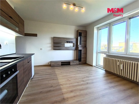 Pronájem bytu 1kk, 27 m² - 0
