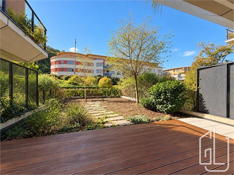 Pronájem bytu 4kk, 159 m² 10