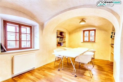 Prodej kanceláře, 344 m² 0