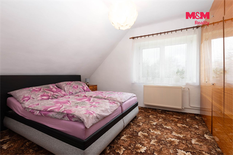 Prodej rodinného domu, 220 m² - 10