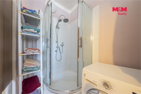 Prodej rodinného domu, 243 m² - 14