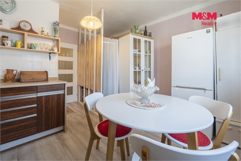 Prodej rodinného domu, 243 m² - 6