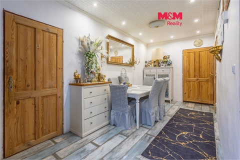 Prodej rodinného domu, 424 m² 0