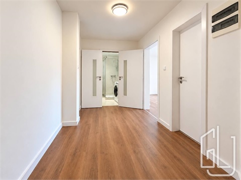 Pronájem bytu 3kk, 76 m² 20