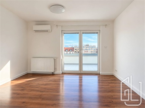 Pronájem bytu 3kk, 76 m² - 12