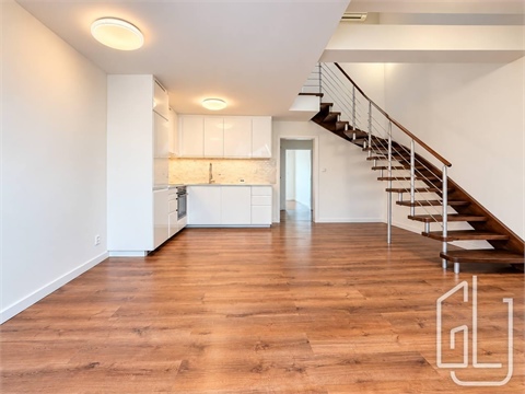 Pronájem bytu 3kk, 76 m² - 4