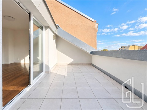 Pronájem bytu 3kk, 76 m² - 10
