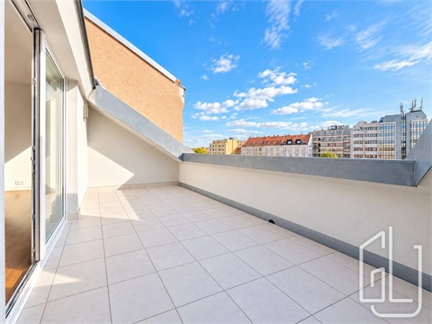 Pronájem bytu 3kk, 76 m² 2