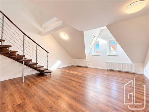 Pronájem bytu 3kk, 76 m² - 0