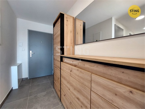 Pronájem bytu 2kk, 91 m² - 12