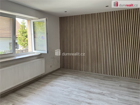 Prodej rodinného domu, 261 m² - 6