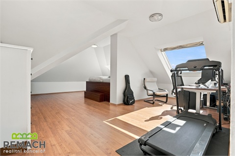Prodej bytu 4kk, 112 m² - 22