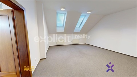 Pronájem kanceláře, 460 m² 16