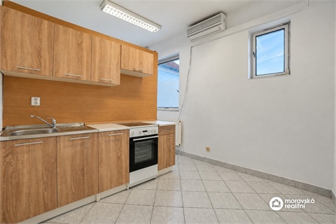 Pronájem rodinného domu, 100 m² 14