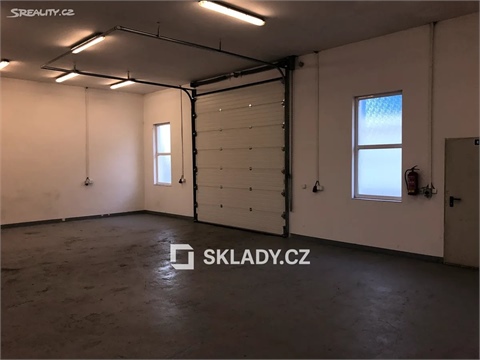 Pronájem skladu / haly, 550 m² 2