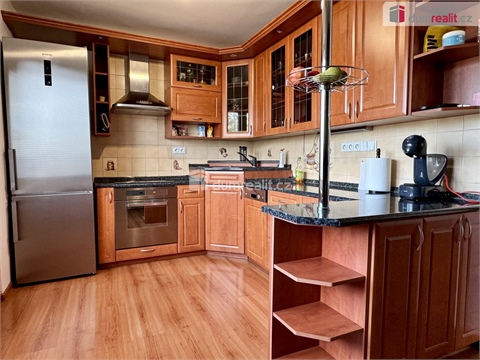Prodej bytu 3kk, 77 m² - 2