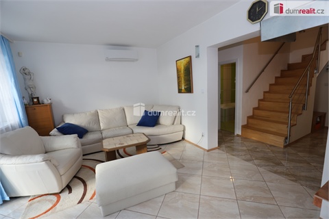 Prodej rodinného domu, 200 m² - 14