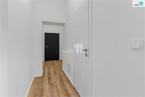 Prodej bytu 1kk, 30 m² 8
