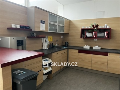 Pronájem skladu / haly, 3 181 m² 12