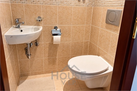 Prodej bytu 2+1, 64 m² 8