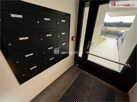 Pronájem bytu 2kk, 61 m² - 16