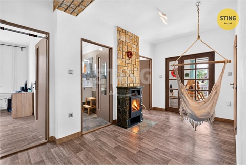Prodej rodinného domu, 300 m² 12
