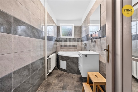Prodej rodinného domu, 300 m² - 2
