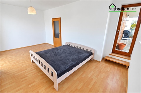 Pronájem bytu 3kk, 95 m² 4