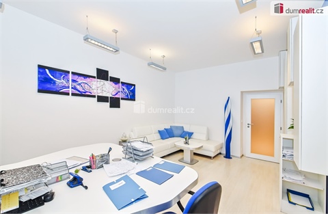 Pronájem kanceláře, 284 m² 10