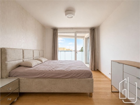 Pronájem bytu 2kk, 61 m² 8