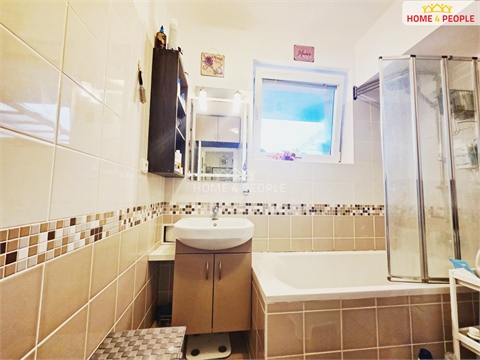 Prodej bytu 3kk, 67 m² - 18