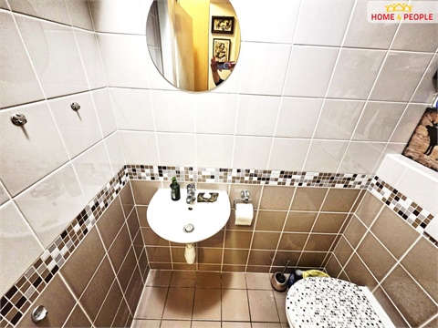 Prodej bytu 3kk, 67 m² 22