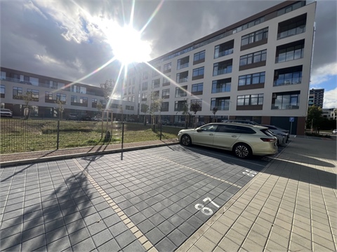Pronájem bytu 2kk, 64 m² - 16
